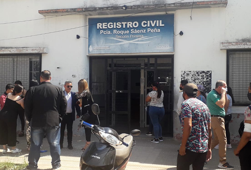 El Registro Civil de Sáenz Peña realiza trámites gratuitos de DNI durante cinco días El Registro Civil de Sáenz Peña realiza trámites gratuitos de DNI durante cinco días