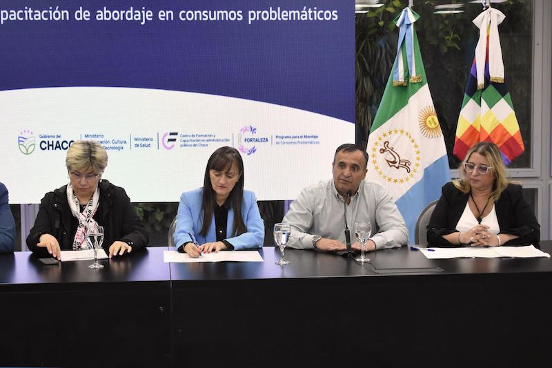 Presentaron el curso “Construyendo Fortalezas” para el abordaje de consumos problemáticos Presentaron el curso “Construyendo Fortalezas” para el abordaje de consumos problemáticos