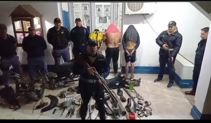 Desbaratan un desarmadero y recuperaron una moto y partes robadas Desbaratan un desarmadero y recuperaron una moto y partes robadas