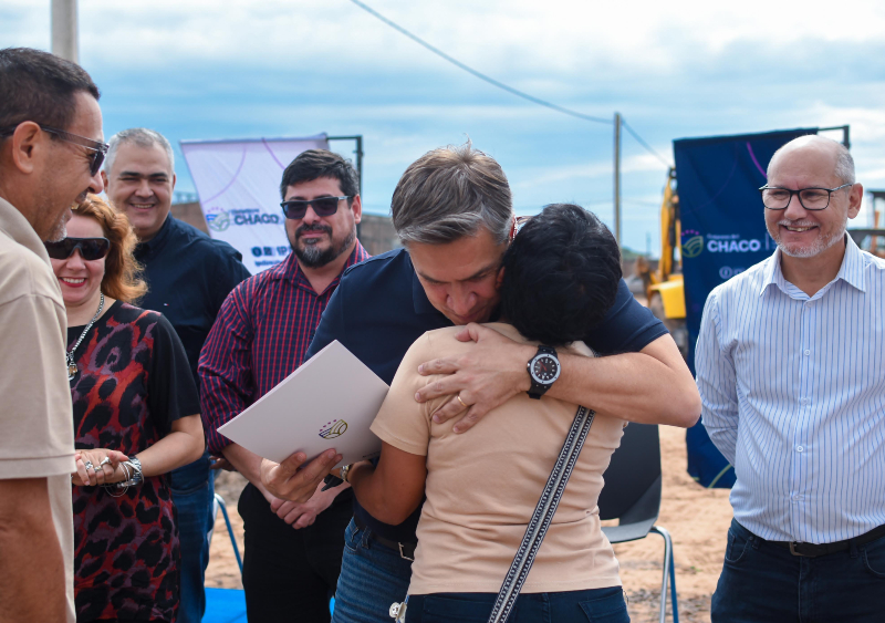 Resistencia: vecinos del barrio Judiciales recibieron sus lotes y servicios luego de 13 años de espera Resistencia: vecinos del barrio Judiciales recibieron sus lotes y servicios luego de 13 años de espera