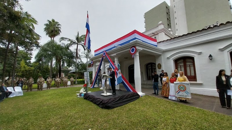 En Resistencia y Corrientes: Paraguay celebra 214 años de su independencia En Resistencia y Corrientes: Paraguay celebra 214 años de su independencia