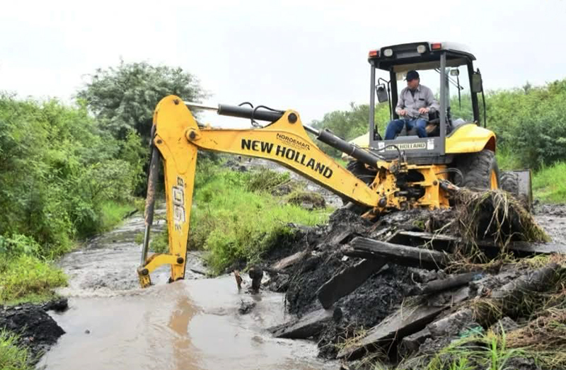 Machagai: las fuertes lluvias provocaron la inmediata atención de equipos municipales Machagai: las fuertes lluvias provocaron la inmediata atención de equipos municipales