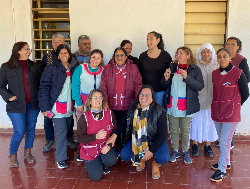 Desarrollo Humano acompañó la entrega de viviendas “Ñachec”, de anteojos para niños, y acompañó dispositivos institucionales Desarrollo Humano acompañó la entrega de viviendas “Ñachec”, de anteojos para niños, y acompañó dispositivos institucionales