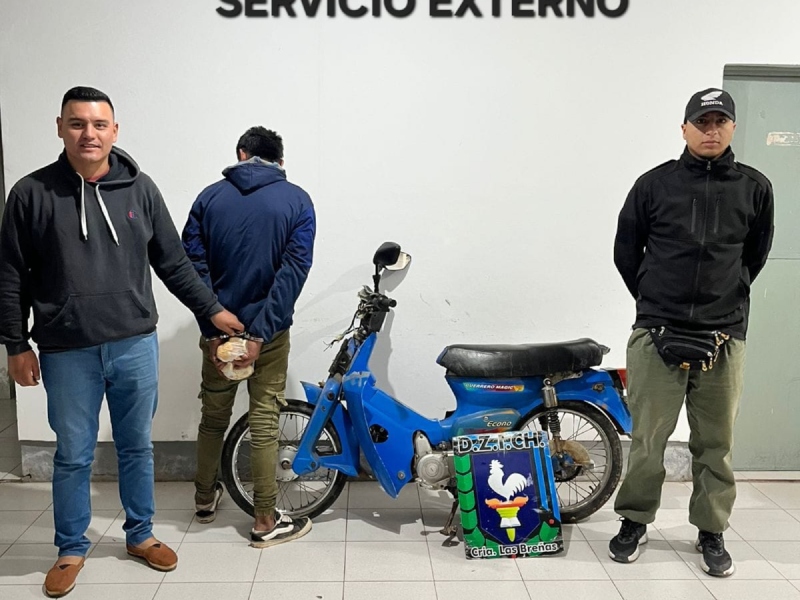 Dos personas aprehendidas por el robo a una motocicleta Dos personas aprehendidas por el robo a una motocicleta