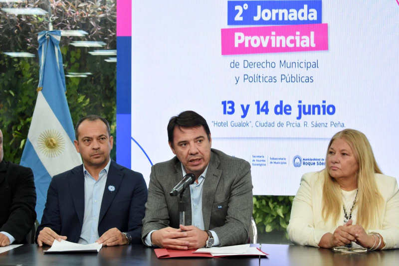 El Gobierno provincial lanzó la II Jornada de Derecho Municipal y Políticas Públicas que se realizará en Sáenz Peña El Gobierno provincial lanzó la II Jornada de Derecho Municipal y Políticas Públicas que se realizará en Sáenz Peña