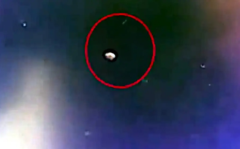 Un OVNI en el cielo de Presidencia Roca?: cámara policial captó ‘un objeto luminoso y misterioso’ Un OVNI en el cielo de Presidencia Roca?: cámara policial captó ‘un objeto luminoso y misterioso’