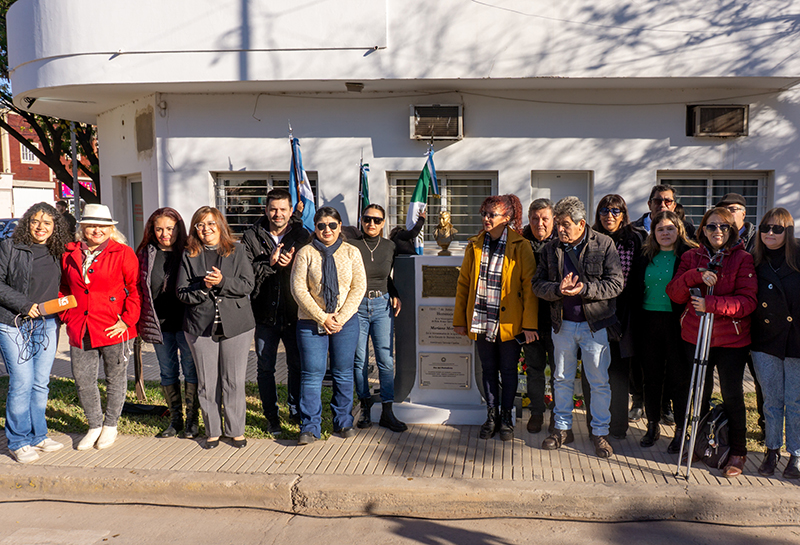 Con un acto el municipio de Sáenz Peña homenajeó a los periodistas Con un acto el municipio de Sáenz Peña homenajeó a los periodistas