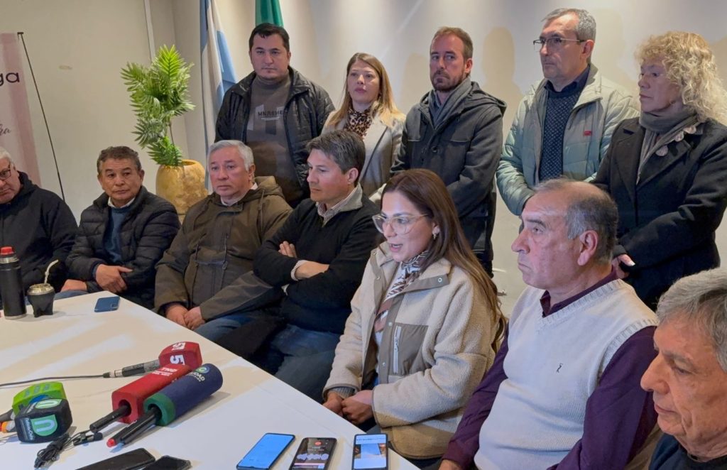 Recorte a la coparticipación: intendentes justicialistas piden al Gobierno provincial un “plan de trabajo” para afrontar las demandas en los pueblos 