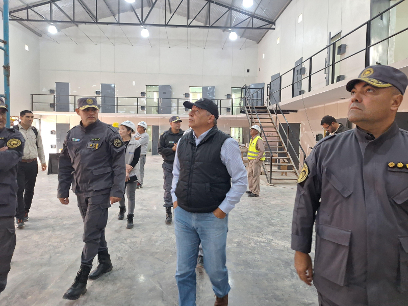 Matkovich supervisó el avance de las obras que se ejecutan en el servicio Penitenciario N°2 de Sáenz Peña Matkovich supervisó el avance de las obras que se ejecutan en el servicio Penitenciario N°2 de Sáenz Peña