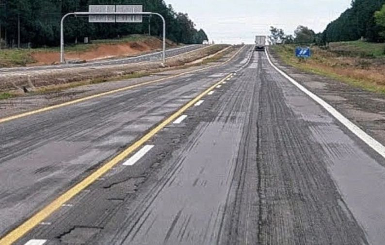 El Gobierno habilitó a nueve provincias a concesionar tramos de Rutas Nacionales mediante peajes El Gobierno habilitó a nueve provincias a concesionar tramos de Rutas Nacionales mediante peajes
