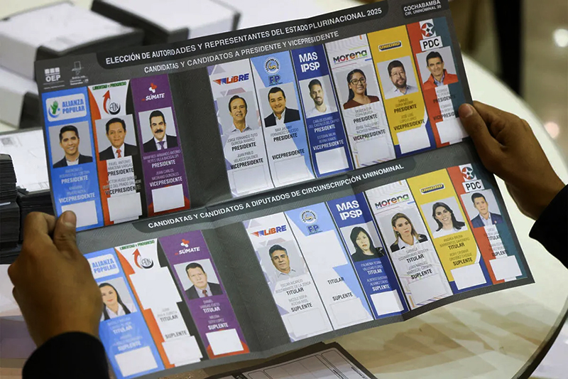 Bolivia elige este domingo a un nuevo Presidente Bolivia elige este domingo a un nuevo Presidente