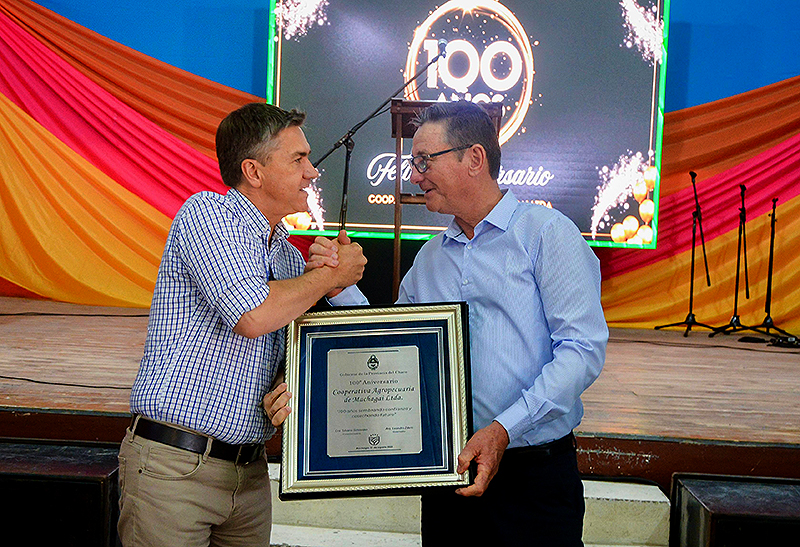Zdero acompañó la celebración del 100° aniversario de la Cooperativa Agropecuaria de Machagai Zdero acompañó la celebración del 100° aniversario de la Cooperativa Agropecuaria de Machagai