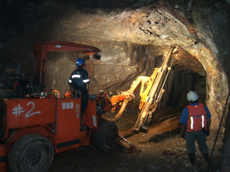 El Gobierno eliminó las retenciones a las exportaciones de productos del sector minero El Gobierno eliminó las retenciones a las exportaciones de productos del sector minero