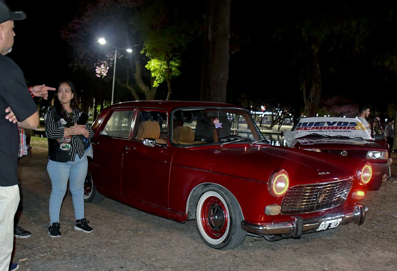 Resistencia estuvo de fiesta con el encuentro de los autos y motos clásicos Resistencia estuvo de fiesta con el encuentro de los autos y motos clásicos