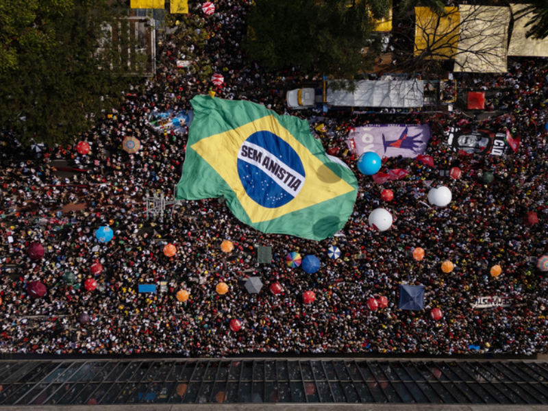 Masivas marchas contra una amnistía a Bolsonaro y un blindaje para legisladores Masivas marchas contra una amnistía a Bolsonaro y un blindaje para legisladores