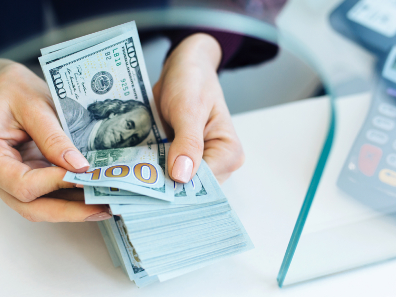 Suben el dólar mayorista y los futuros a pesar del shock de liquidación de las cerealeras Suben el dólar mayorista y los futuros a pesar del shock de liquidación de las cerealeras