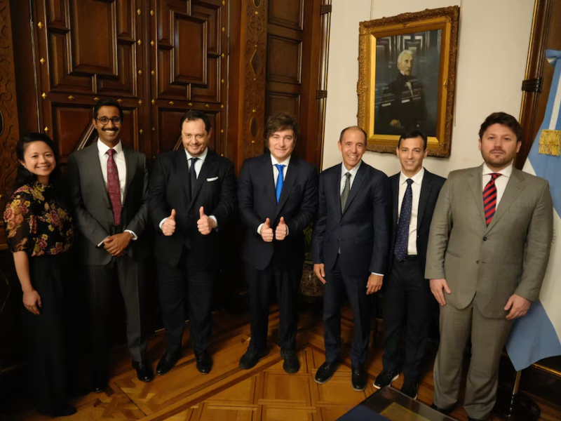 La creadora de ChatGPT anunció una millonaria inversión para instalar un centro de datos en la Argentina La creadora de ChatGPT anunció una millonaria inversión para instalar un centro de datos en la Argentina