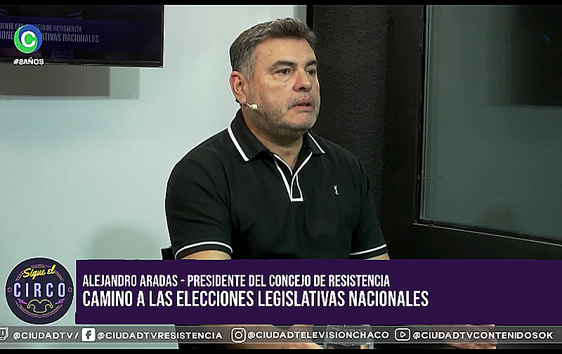Aradas: “Es muy difícil que se resuelvan los problemas de la ciudad cuando se mezclan los intereses partidarios” Aradas: “Es muy difícil que se resuelvan los problemas de la ciudad cuando se mezclan los intereses partidarios”