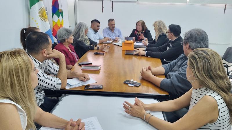 Educación destacó los avances en los concursos que están en marcha y la titularización de docentes Educación destacó los avances en los concursos que están en marcha y la titularización de docentes