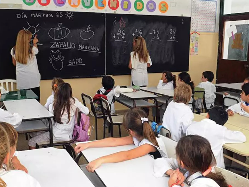 El 23 de febrero regresan los docentes a sus escuelas y las clases inician el 2 de marzo El 23 de febrero regresan los docentes a sus escuelas y las clases inician el 2 de marzo