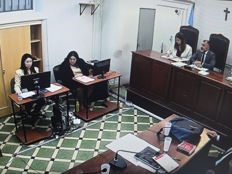 Condenaron a 15 años a un hombre por abusar de su hija y su expareja Condenaron a 15 años a un hombre por abusar de su hija y su expareja