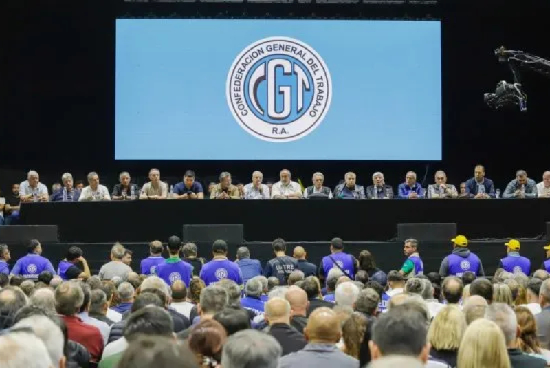 Elecciones en la CGT: Sola, Jerónimo y Argüello integran el nuevo triunvirato de la central obrera Elecciones en la CGT: Sola, Jerónimo y Argüello integran el nuevo triunvirato de la central obrera