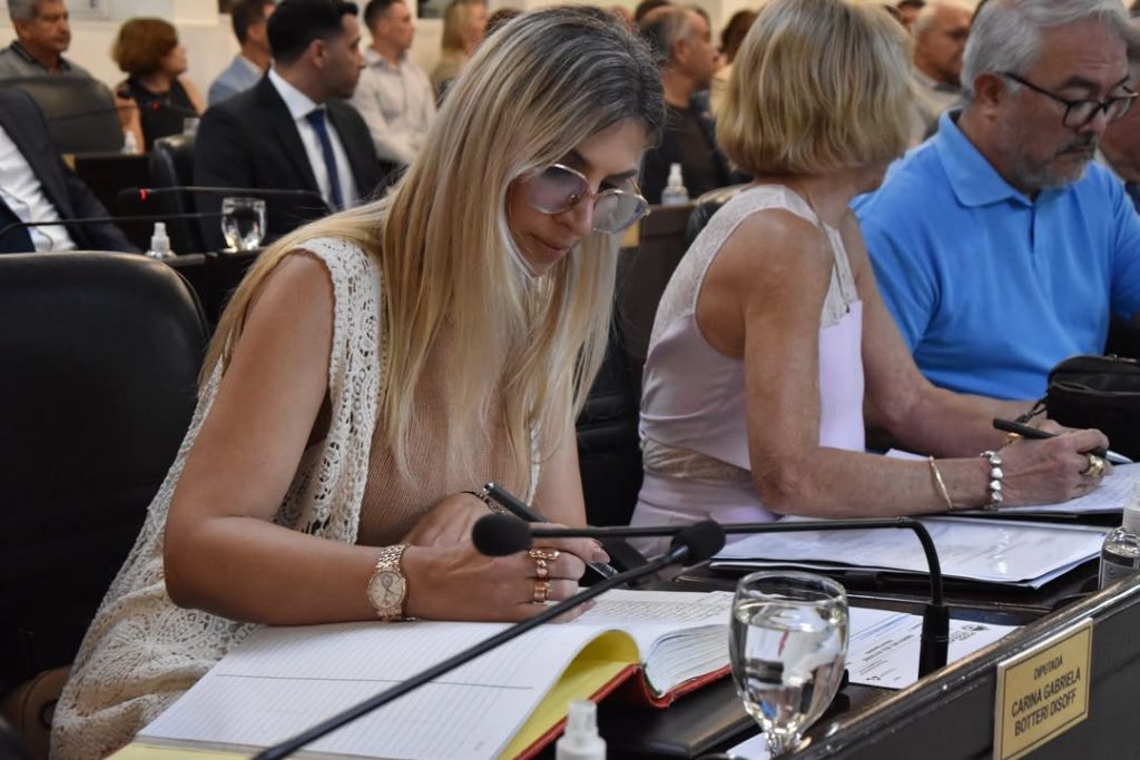 Tras asumir su banca, Botteri llamó a “profundizar el consenso” en la Cámara de Diputados