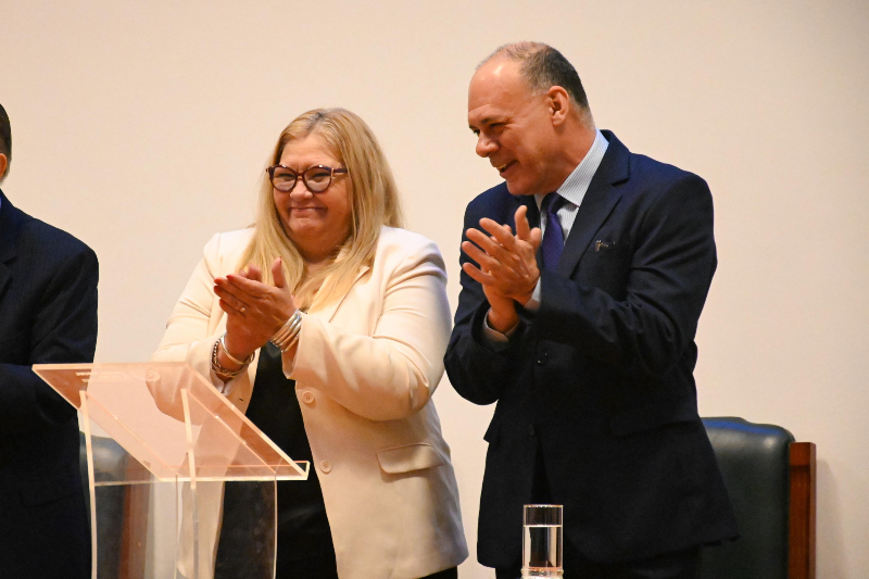 Legisladores acompañaron la asunción de las nuevas autoridades del Superior Tribunal de Justicia Legisladores acompañaron la asunción de las nuevas autoridades del Superior Tribunal de Justicia