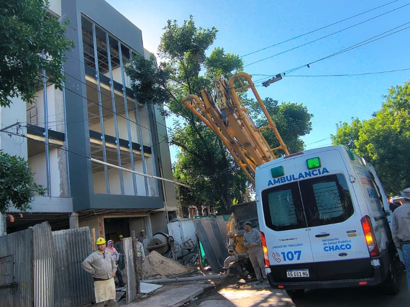 Un obrero quedó en grave estado tras caer desde un tercer piso en una obra en Resistencia Un obrero quedó en grave estado tras caer desde un tercer piso en una obra en Resistencia