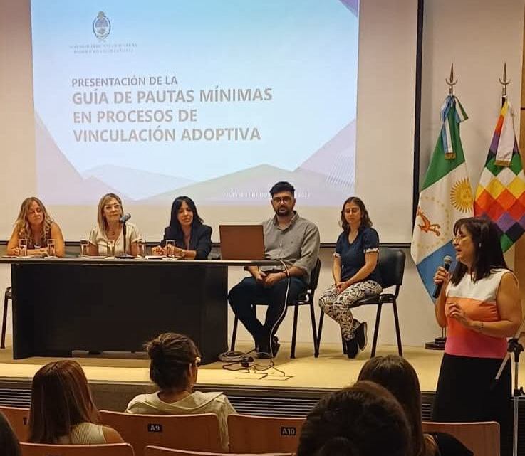 Presentaron la guía de pautas mínimas en procesos de vinculación adoptiva Presentaron la guía de pautas mínimas en procesos de vinculación adoptiva
