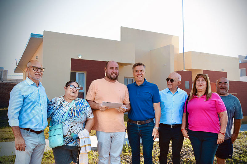 Más familias cumplieron el sueño de la casa propia en Resistencia Más familias cumplieron el sueño de la casa propia en Resistencia