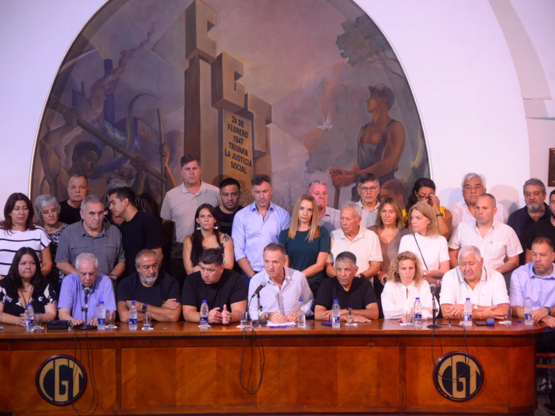 La CGT ratificó el paro de 24 horas para este jueves: “La Argentina se paralizará de punta a punta” La CGT ratificó el paro de 24 horas para este jueves: “La Argentina se paralizará de punta a punta”
