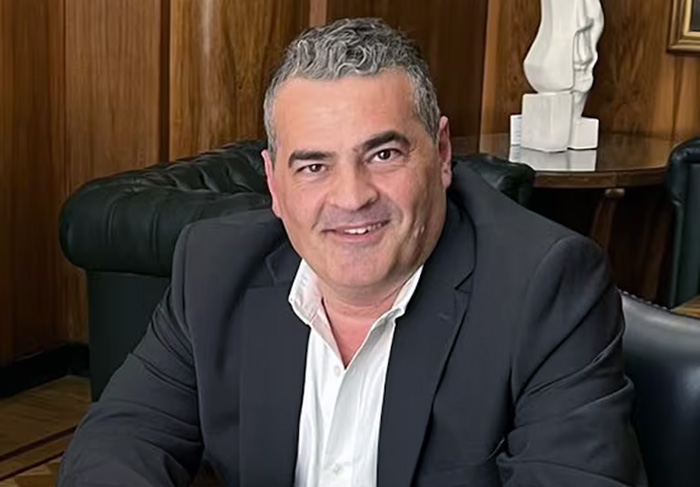 Renunció el titular de la ANSES Fernando Bearzi y lo reemplaza Guillermo Arancibia Renunció el titular de la ANSES Fernando Bearzi y lo reemplaza Guillermo Arancibia