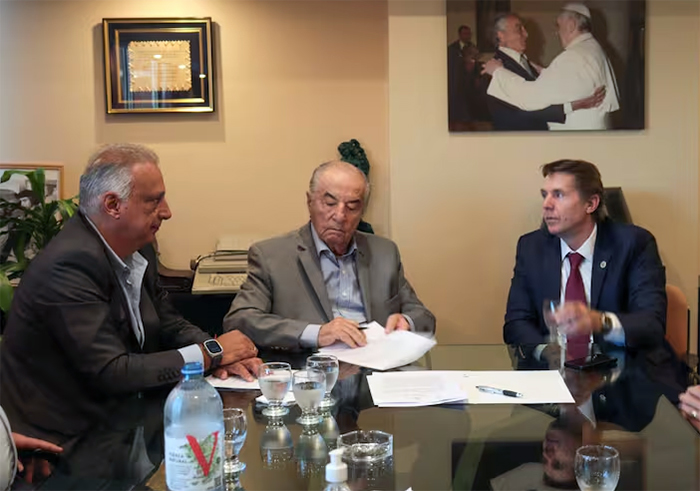 Se firmó la paritaria mercantil con un incremento del 5% a abonarse en tres tramos Se firmó la paritaria mercantil con un incremento del 5% a abonarse en tres tramos