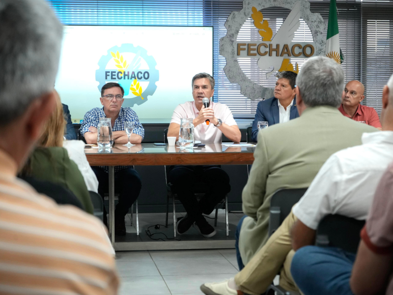 El gobernador Zdero se reunió con FECHACO y ratificó el trabajo conjunto con el sector privado El gobernador Zdero se reunió con FECHACO y ratificó el trabajo conjunto con el sector privado
