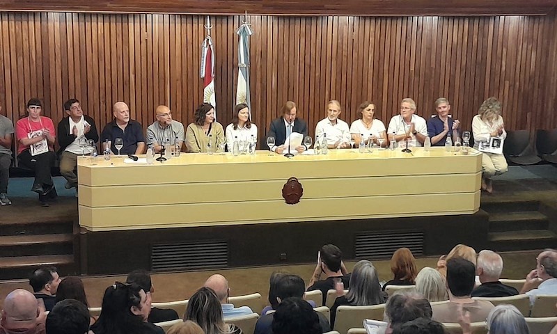 Dieron a conocer los nombres de los 12 identificados en “La Perla”: “Es importante que estas verdades sigan saliendo a la luz” Dieron a conocer los nombres de los 12 identificados en “La Perla”: “Es importante que estas verdades sigan saliendo a la luz”