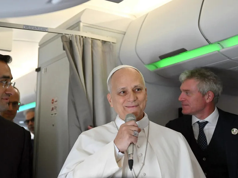 El papa responde a las críticas de Trump: la Iglesia «tiene la obligación moral de ir contra la guerra» El papa responde a las críticas de Trump: la Iglesia «tiene la obligación moral de ir contra la guerra»