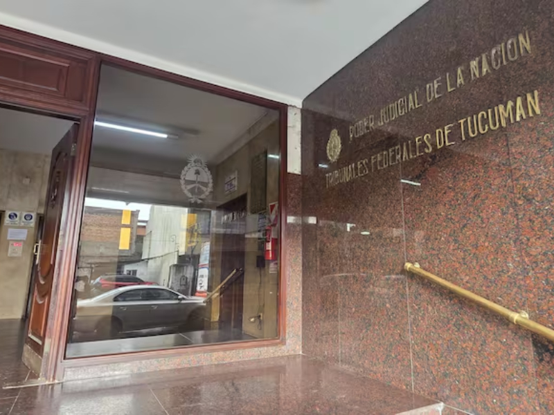 Elevan a juicio oral la causa por la sustracción y sustitución de identidad del nieto recuperado N°128 en Tucumán Elevan a juicio oral la causa por la sustracción y sustitución de identidad del nieto recuperado N°128 en Tucumán