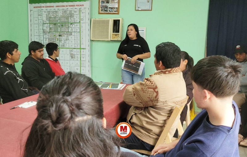 La Municipalidad de Las Breñas capacita a vecinos que tramitan su licencia de conducir La Municipalidad de Las Breñas capacita a vecinos que tramitan su licencia de conducir