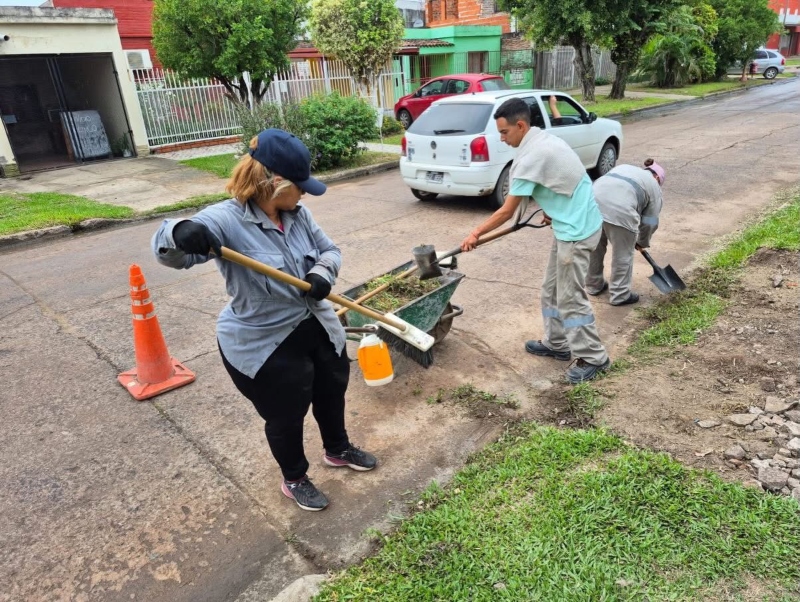 Barranqueras: equipos de Servicios Públicos refuerzan tareas de mantenimiento Barranqueras: equipos de Servicios Públicos refuerzan tareas de mantenimiento