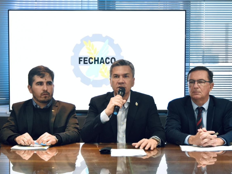 Zdero lanzó “Chaco construye” para facilitar refacciones y obras en los hogares chaqueños Zdero lanzó “Chaco construye” para facilitar refacciones y obras en los hogares chaqueños