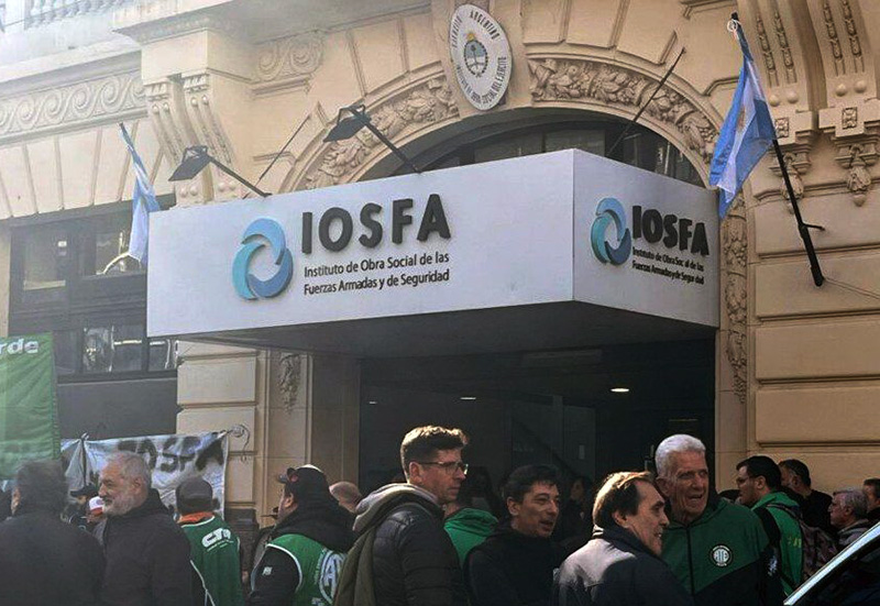 Escándalo en la ex IOSFA: renunció el presidente de la obra social tras el suicidio de un afiliado Escándalo en la ex IOSFA: renunció el presidente de la obra social tras el suicidio de un afiliado