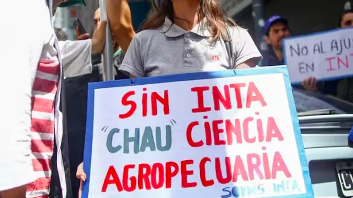 El gremio de trabajadores del INTA denunció que con Milei el organismo científico ya perdió 1.200 puestos de trabajo El gremio de trabajadores del INTA denunció que con Milei el organismo científico ya perdió 1.200 puestos de trabajo