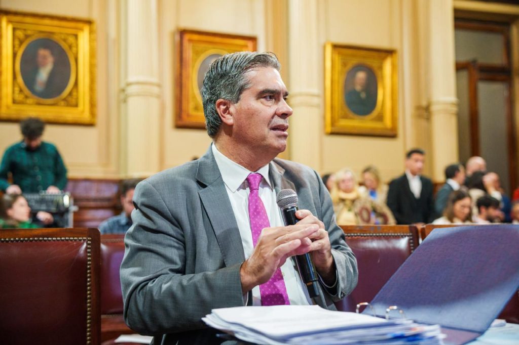 Capitanich presenta un proyecto de ley para transparentar y unificar el control de la deuda pública