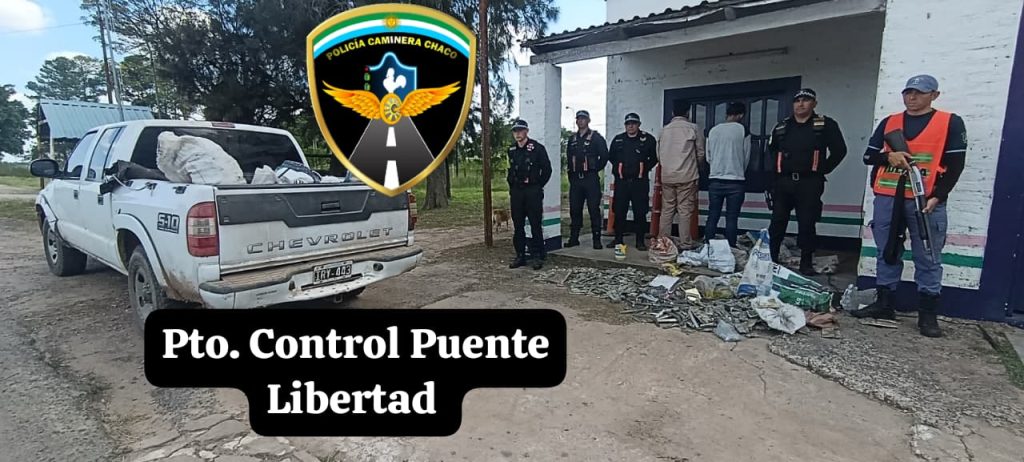 Descubren en una camioneta placas de cementerio ocultas