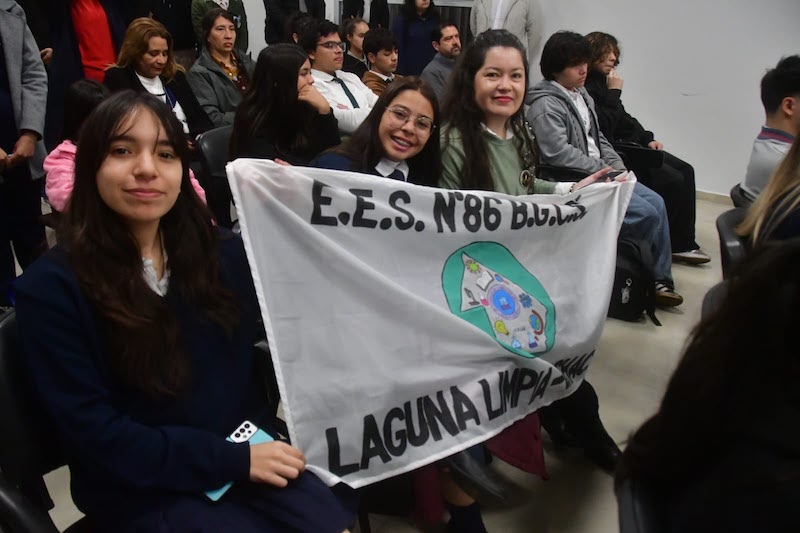 Educación realizó el Encuentro Provincial “Científicos por un día” con la participación de 31 clubes de ciencias Educación realizó el Encuentro Provincial “Científicos por un día” con la participación de 31 clubes de ciencias