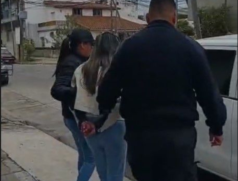 La “falsa médica” fue trasladada y alojada en Sáenz Peña: quedó a disposición de la Fiscalía 3 La “falsa médica” fue trasladada y alojada en Sáenz Peña: quedó a disposición de la Fiscalía 3