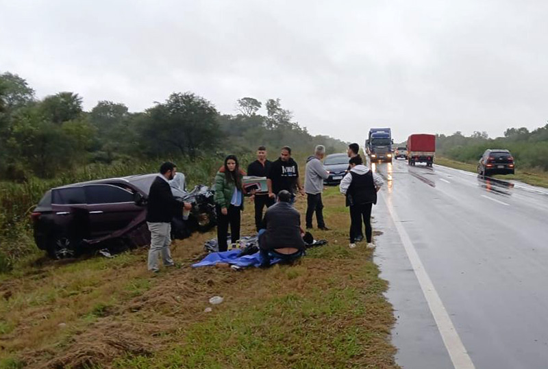 Choque fatal en la Ruta 11 protagonizado por futbolista de Newell’s dejó un muerto y cuatro heridos Choque fatal en la Ruta 11 protagonizado por futbolista de Newell’s dejó un muerto y cuatro heridos