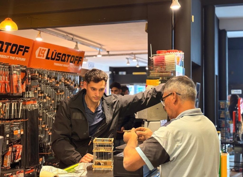 Impulsar Chaco acompaña más empleo formal en una ferretería capitalina