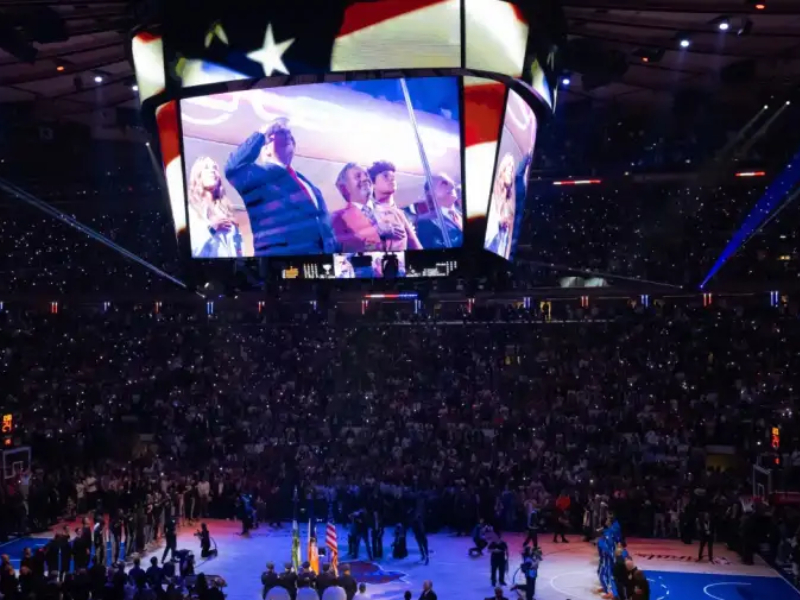 Trump fue abucheado durante la tercera final de la NBA en New York Trump fue abucheado durante la tercera final de la NBA en New York